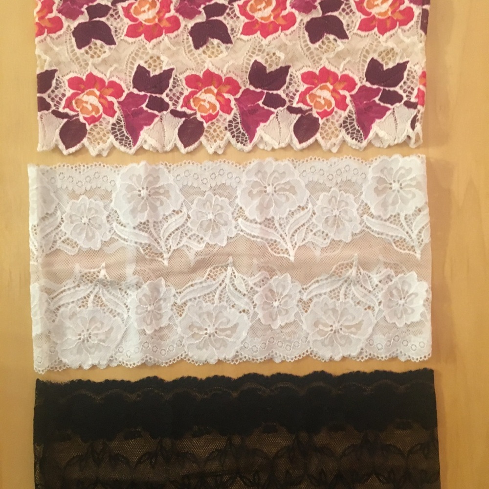 3 bandeaus—1 floral, 1 white, 1 black, all size M